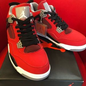Jordan 4 Retro “Toro Bravo”